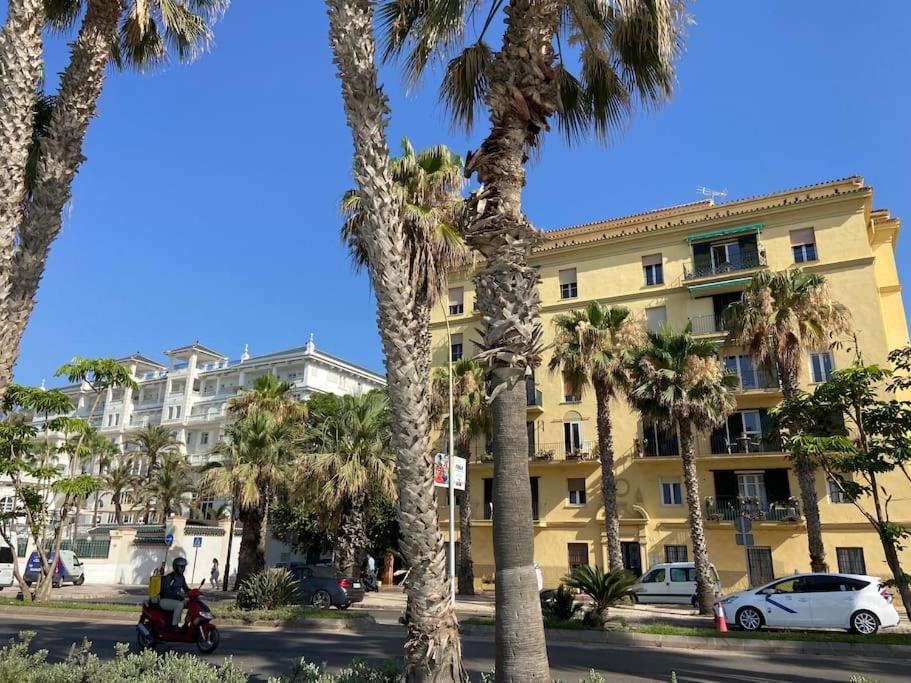 Exclusivo Bajo Frente Al Mar - Playa La Caleta Apartment Malaga Exterior photo